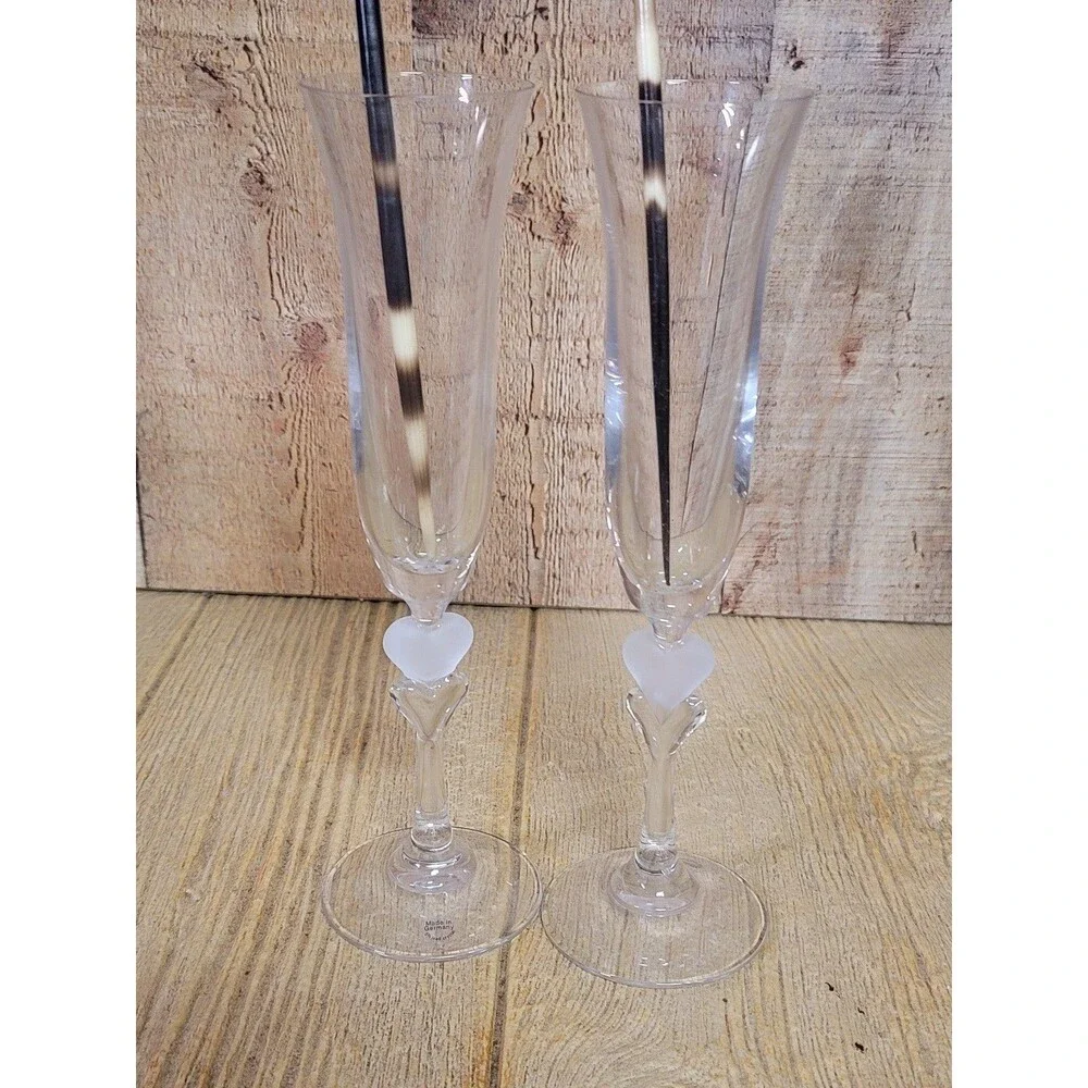Gorham Double Heart Amore Collection. Pair of Celebration Flutes